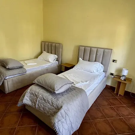 Spacious 3-bedroom With Garden & Balcony In Apartment Tirana